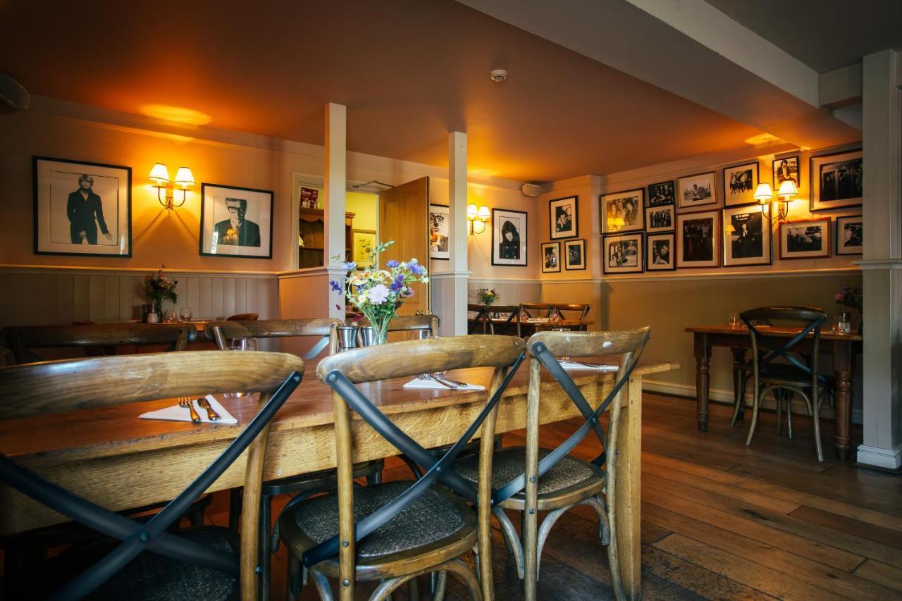 The East End Arms Hotel Lymington Eksteriør billede